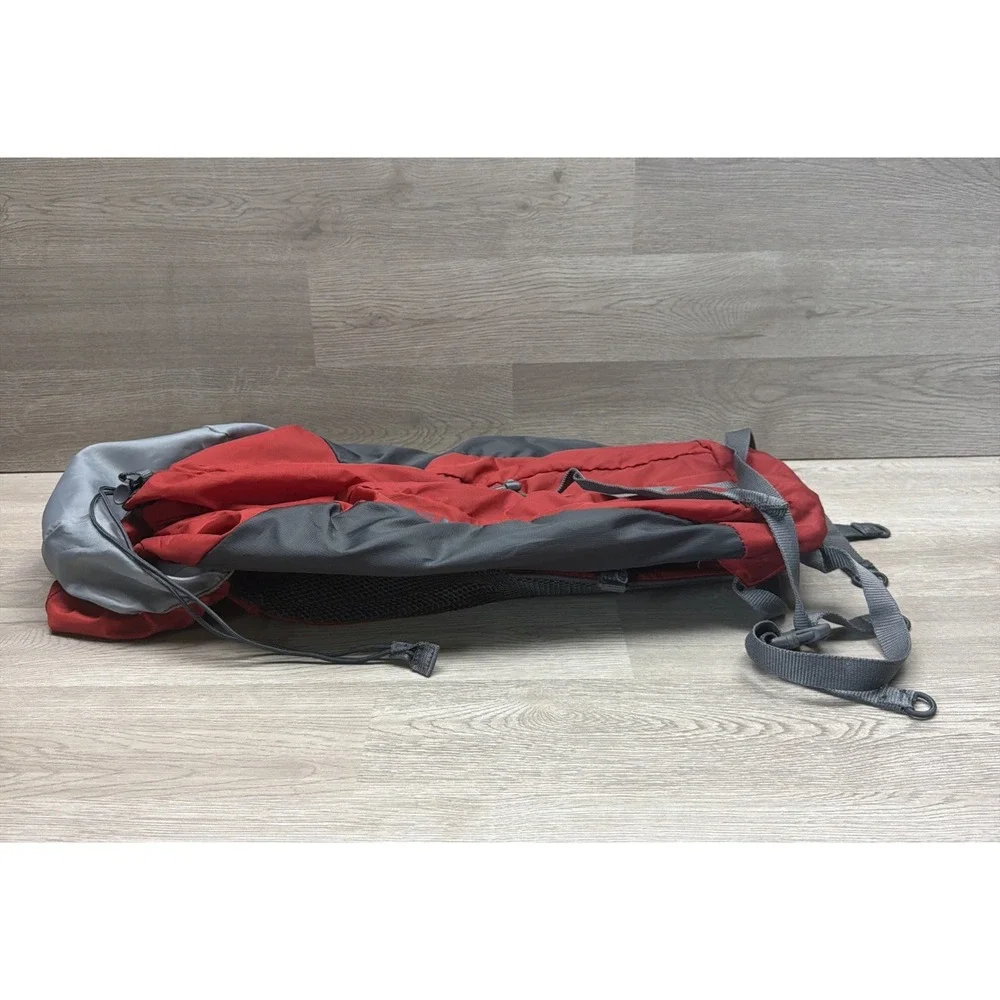Kelty Basin 15L Red Hiking Daypack Backpack Padded Shoulders Laptop Sleeve